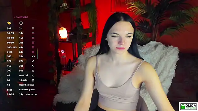 Snapshot of Hey_Caroline chatting on October 4, 4:16 pm Hey Caroline online show from October 4, 4:16 pm