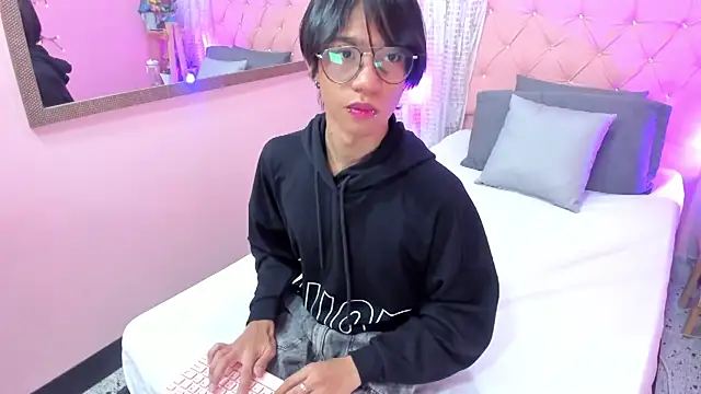 Liam evvan online show from September 16, 3:29 am