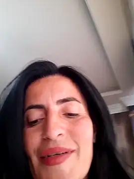 Snapshot of Gecenin_Kralicesi chatting on May 16, 7:05 am Gecenin Kralicesi online show from May 16, 7:05 am