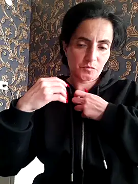 Snapshot of Gecenin_Kralicesi chatting on May 20, 3:18 pm Gecenin Kralicesi online show from May 20, 3:18 pm