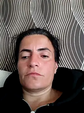 Snapshot of Gecenin_Kralicesi chatting on June 12, 4:11 am Gecenin Kralicesi online show from June 12, 4:11 am