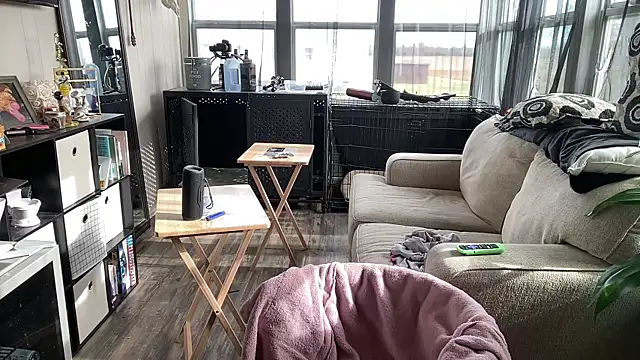 playwithdakota online show from November 18, 6:56 pm