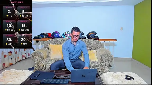 ArnoldSexy  online show from October 6, 10:02 am