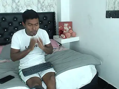 Snapshot of Adam_Morgan2 chatting on October 5, 2:54 am Adam Morgan2 online show from October 5, 2:54 am