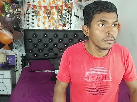 Snapshot of Adam_Morgan2 chatting on October 17, 5:21 am Adam Morgan2 online show from October 17, 5:21 am