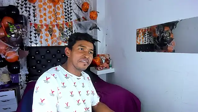 Snapshot of Adam_Morgan2 chatting on October 27, 6:56 pm Adam Morgan2 online show from October 27, 6:56 pm