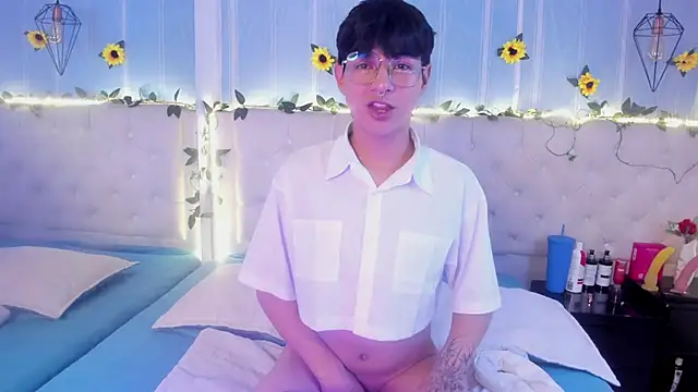 AleAurarashi online show from November 5, 4:56 am