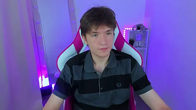 Ethan Rivers online show from October 8, 8:50 pm