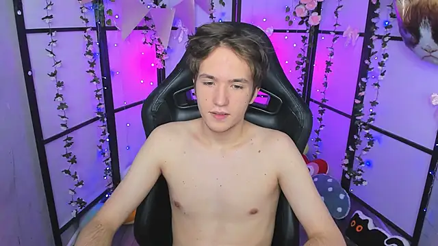 Ethan Rivers online show from October 19, 9:04 pm