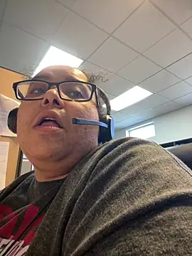 wishuhope4 online show from April 17, 9:51 pm