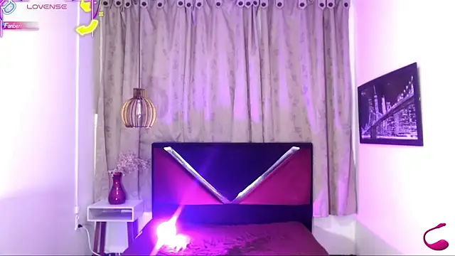 Snapshot of luisa__torres chatting on May 17, 3:30 pm luisa torres online show from May 17, 3:30 pm