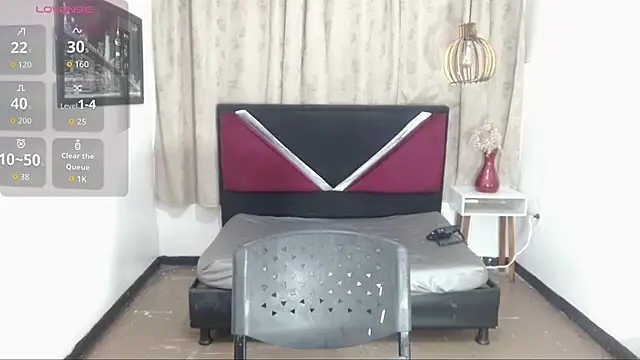 Snapshot of luisa__torres chatting on May 26, 4:30 am luisa torres online show from May 26, 4:30 am