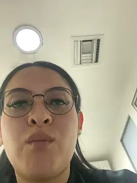 Snapshot of marianm29 chatting on November 28, 10:23 pm marianm29 online show from November 28, 10:23 pm