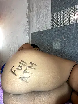 Messy-diana21 online show from December 5, 8:16 pm