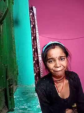 Snapshot of HotPiya439 chatting on October 9, 9:51 am HotPiya439 online show from October 9, 9:51 am