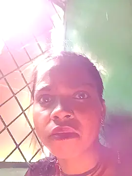 Snapshot of HotPiya439 chatting on October 14, 5:41 am HotPiya439 online show from October 14, 5:41 am