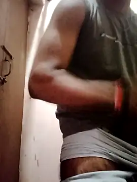 hornyboywithabs online show from May 1, 12:10 pm