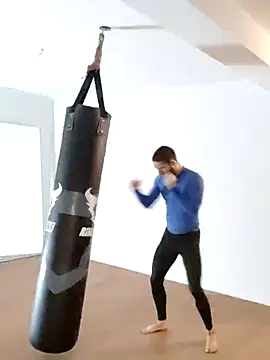 Snapshot of EyesNeverLies chatting on October 5, 7:34 pm EyesNeverLies online show from October 5, 7:34 pm