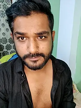 Snapshot of avi007p chatting on September 19, 10:43 pm avi007p online show from September 19, 10:43 pm