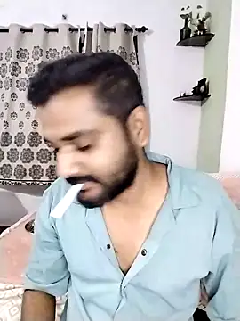 Snapshot of avi007p chatting on October 2, 3:35 am avi007p online show from October 2, 3:35 am