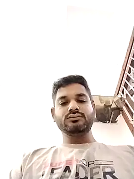 Snapshot of avi007p chatting on October 7, 12:52 am avi007p online show from October 7, 12:52 am