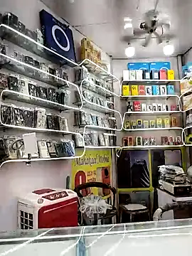 Snapshot of avi007p chatting on October 15, 9:42 am avi007p online show from October 15, 9:42 am