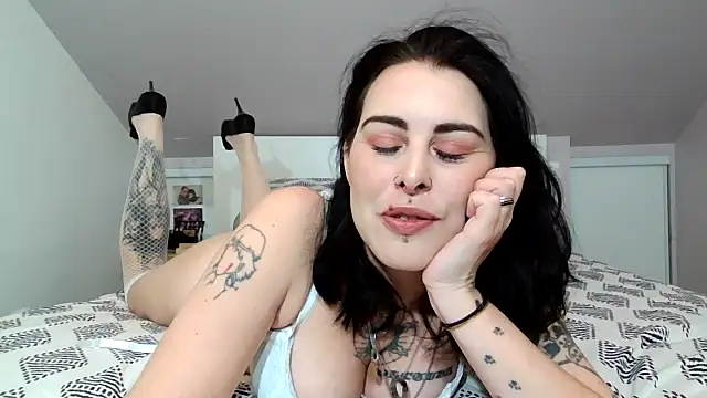 LadyNocturne online show from January 8, 8:33 pm