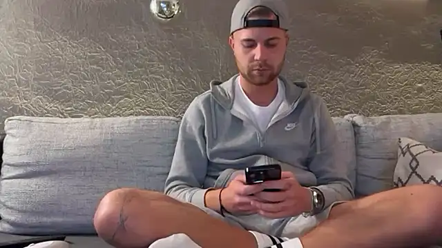 RioBlaze online show from November 17, 5:41 pm