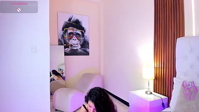 IrisLaurent online show from November 2, 3:36 pm