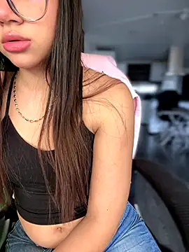 Snapshot of Queen__Love chatting on September 12, 7:58 pm Queen  Love online show from September 12, 7:58 pm