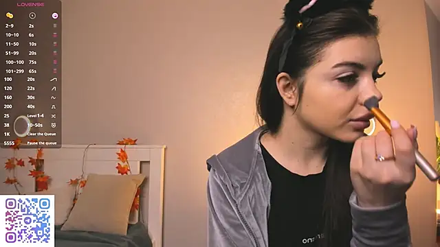 AuroraVice online show from December 5, 6:22 am