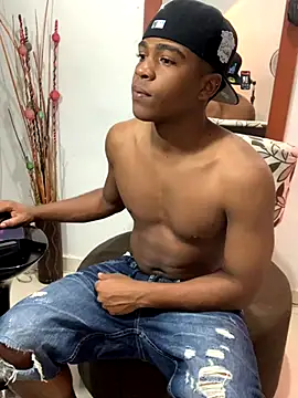 Snapshot of DEMOND_333 chatting on September 18, 2:52 pm DEMOND 333 online show from September 18, 2:52 pm