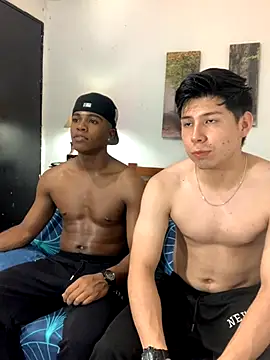 Snapshot of DEMOND_333 chatting on October 19, 3:40 am DEMOND 333 online show from October 19, 3:40 am