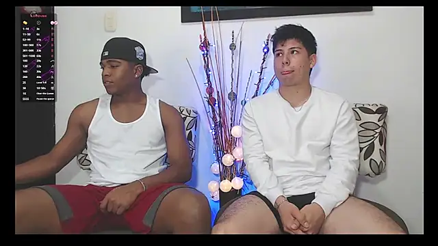 Snapshot of DEMOND_333 chatting on December 5, 1:58 am DEMOND 333 online show from December 5, 1:58 am