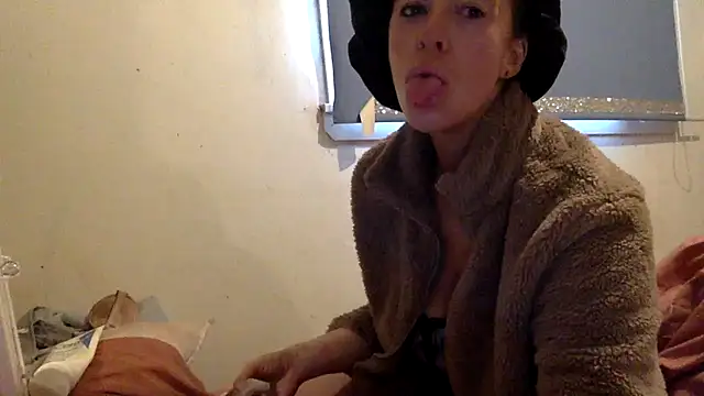 Bellababexox  online show from October 14, 2:51 pm