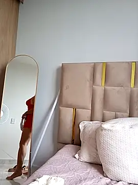 LoanaSantos online show from November 29, 9:07 pm