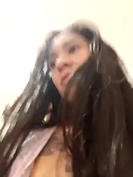 Liahdiaz  online show from January 16, 4:44 pm