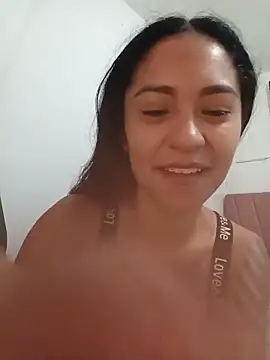 Snapshot of Liahdiaz_ chatting on May 14, 2:57 pm Liahdiaz online show from May 14, 2:57 pm