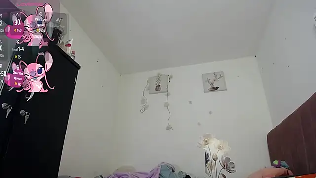 Snapshot of Liahdiaz_ chatting on July 25, 2:14 pm Liahdiaz online show from July 25, 2:14 pm