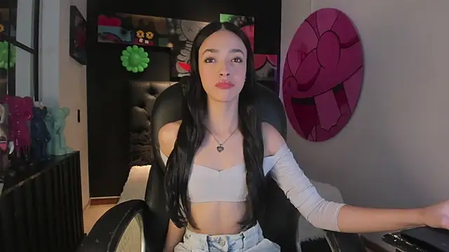 miIa bratz online show from February 19, 7:32 pm