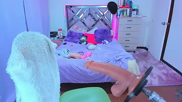 Luna Analya online show from November 6, 12:33 am