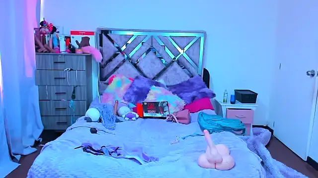 Luna Analya online show from December 18, 12:55 pm