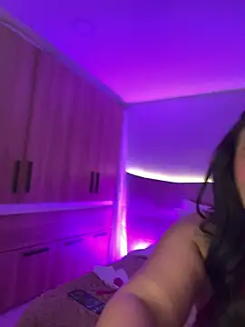 Vicky Saidi online show from March 4, 10:10 am