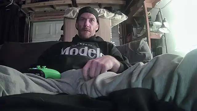 Snapshot of Tiggitytomociti chatting on February 20, 6:37 am Tiggitytomociti online show from February 20, 6:37 am