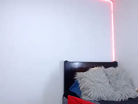 Snapshot of andrea_de_lucaa chatting on September 10, 3:17 am andrea de lucaa online show from September 10, 3:17 am