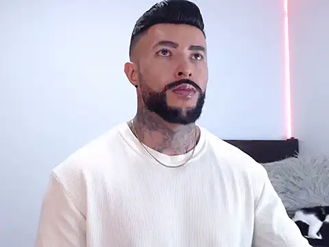 Snapshot of andrea_de_lucaa chatting on September 19, 2:24 am andrea de lucaa online show from September 19, 2:24 am