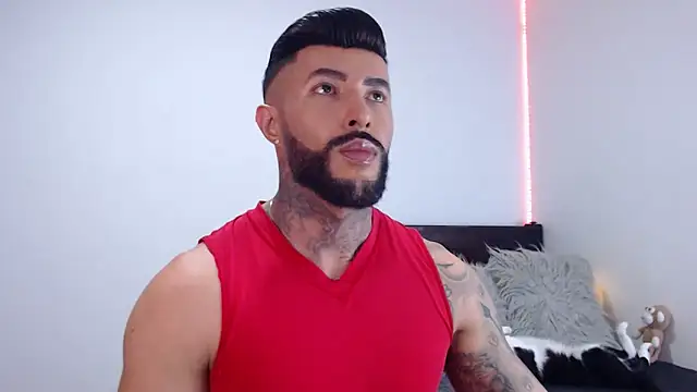 Snapshot of andrea_de_lucaa chatting on September 24, 2:59 am andrea de lucaa online show from September 24, 2:59 am