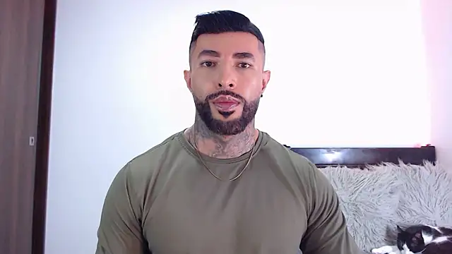 andrea de lucaa online show from January 9, 4:15 am