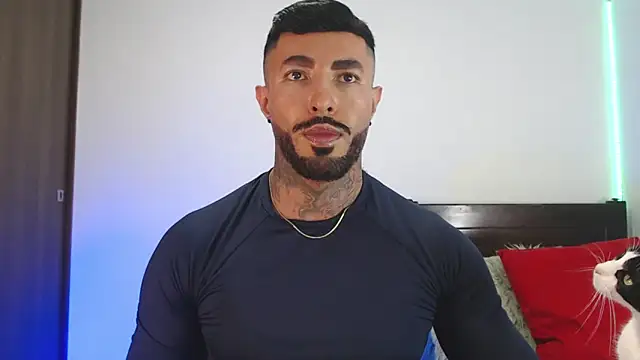 andrea de lucaa online show from April 29, 3:32 am