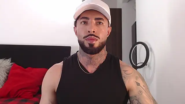 andrea de lucaa online show from June 26, 4:17 am